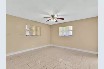 1065 NW 68th Ter, Margate, FL 33063 - Photo 23