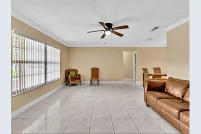 1065 NW 68th Ter, Margate, FL 33063 - Photo 9