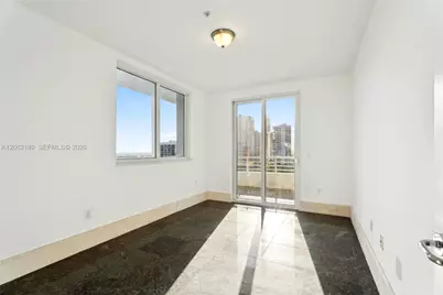 1402 Brickell Bay Dr #1601, Miami, FL 33131 - Photo 21