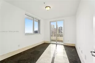 1402 Brickell Bay Dr, Miami, FL 33131 - Photo 21