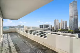 1402 Brickell Bay Dr, Miami, FL 33131 - Photo 35
