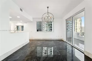 1402 Brickell Bay Dr, Miami, FL 33131 - Photo 15