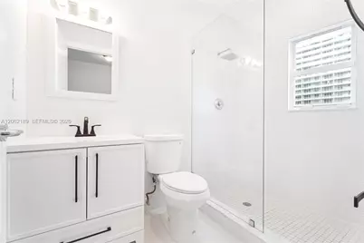 1402 Brickell Bay Dr #1601, Miami, FL 33131 - Photo 31