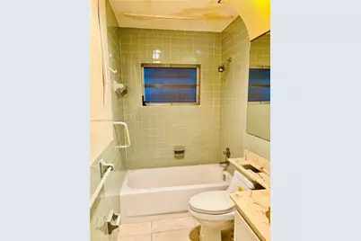 8111 NW 92nd Ave, Tamarac, FL 33321 - Photo 13