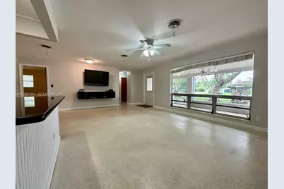 810 NW 8th Ave, Dania Beach, FL 33004 - Photo 5
