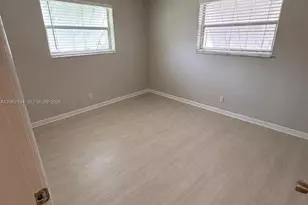 810 NW 8th Ave, Dania Beach, FL 33004 - Photo 15