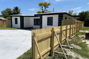 2514 NW 4th St, Pompano Beach, FL 33069 - Photo 1