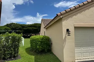 1133 Alexander Bend, Weston, FL 33327 - Photo 3