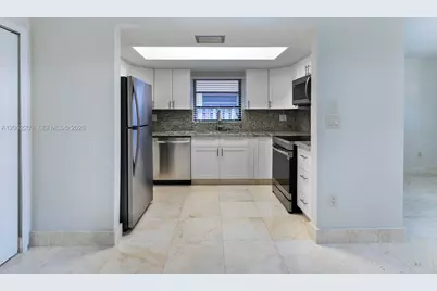 2733 SW 31st Pl #A, Miami, FL 33133 - Photo 7