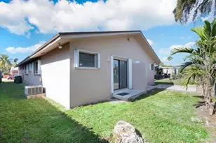 2733 SW 31st Pl, Miami, FL 33133 - Photo 17
