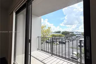 10431 N Kendall Dr, Miami, FL 33176 - Photo 5