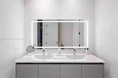 1030 15th St #300, Miami Beach, FL 33139 - Photo 11