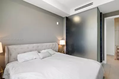 1030 15th St #300, Miami Beach, FL 33139 - Photo 9