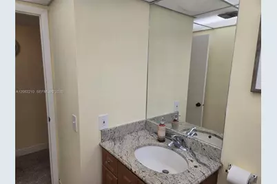 8065 SW 107th Ave #301, Miami, FL 33173 - Photo 19