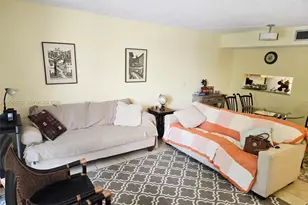 8065 SW 107th Ave, Miami, FL 33173 - Photo 5