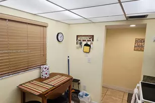 8065 SW 107th Ave, Miami, FL 33173 - Photo 23