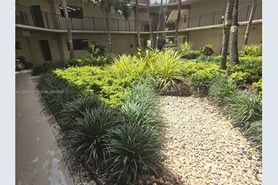 8065 SW 107th Ave #301, Miami, FL 33173 - Photo 27