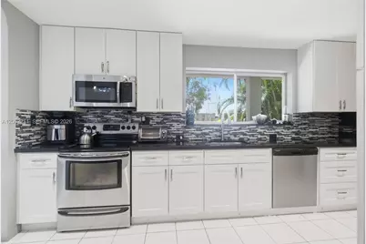 21221 NE 3rd Ct, Miami, FL 33179 - Photo 35