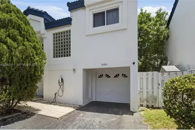 21221 NE 3rd Ct, Miami, FL 33179 - Photo 13