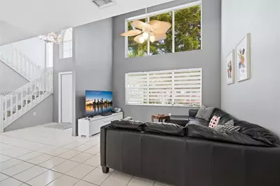 21221 NE 3rd Ct, Miami, FL 33179 - Photo 9