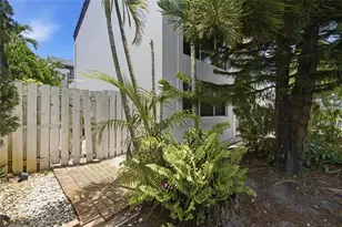 21221 NE 3rd Ct, Miami, FL 33179 - Photo 29