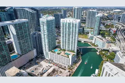 41 SE 5th St #906, Miami, FL 33131 - Photo 1