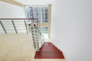 41 SE 5th St, Miami, FL 33131 - Photo 13