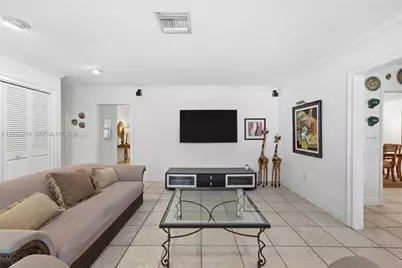 8530 SW 81st Ln, Miami, FL 33143 - Photo 23