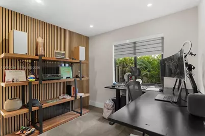 171 NW 47th St, Miami, FL 33127 - Photo 17