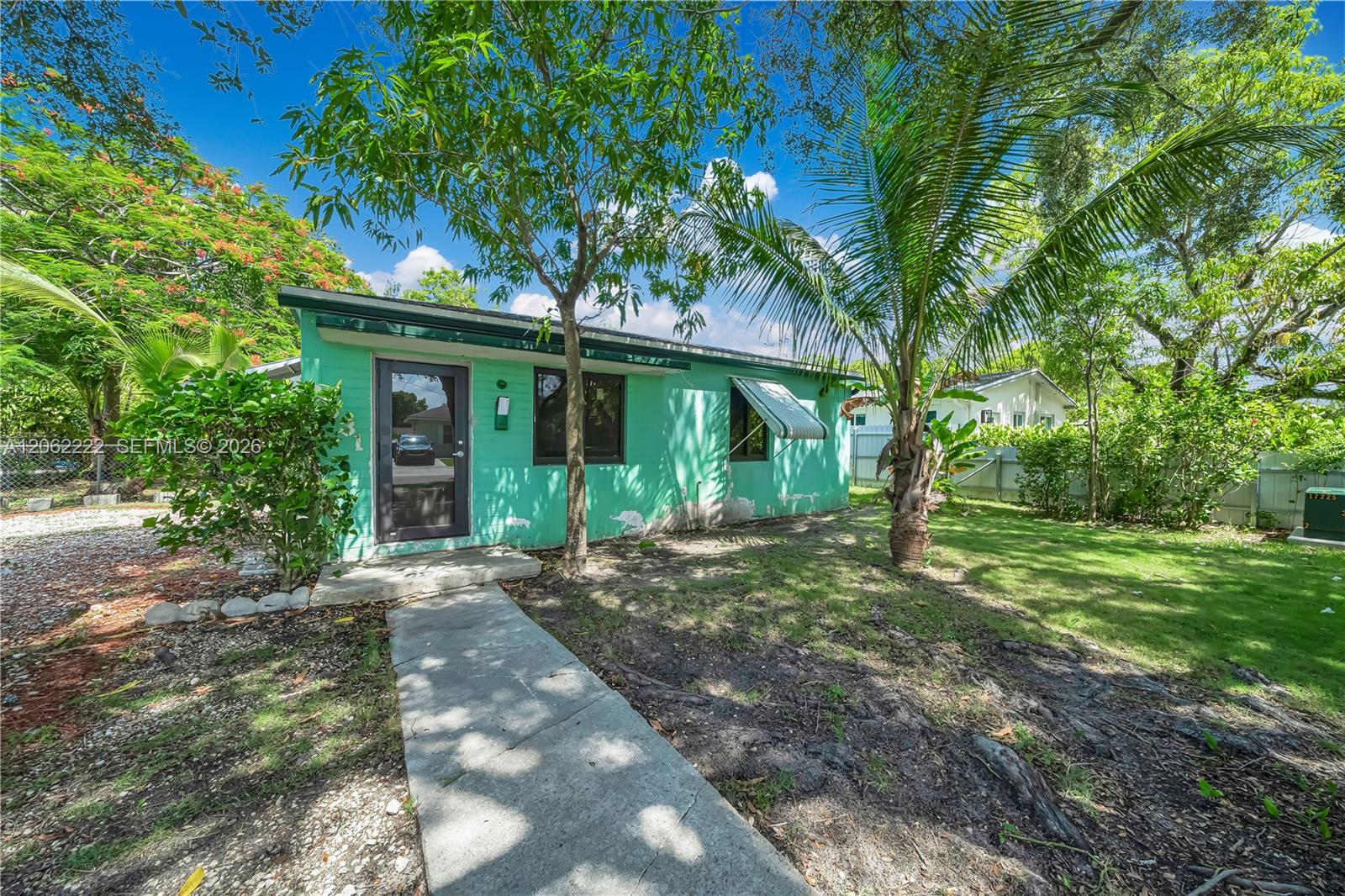 6531 SW 59th Ave - 6531 SW 59th Ave, South Miami, FL 33143 Luxury Property | Jose Angel Pina