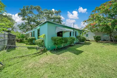6531 SW 59th Ave, South Miami, FL 33143 - Photo 15