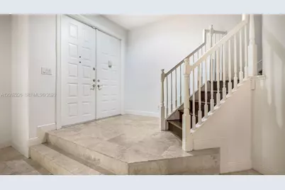 425 NE 69th Cir, Boca Raton, FL 33487 - Photo 3