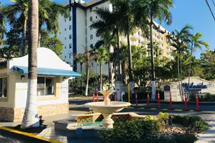 4550 NW 9th St, Miami, FL 33126 - Photo 45