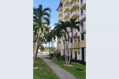 4550 NW 9th St #706E, Miami, FL 33126 - Photo 49