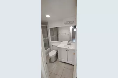 4550 NW 9th St #706E, Miami, FL 33126 - Photo 15
