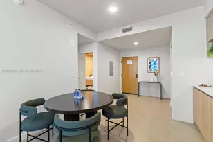 11 NE 6th St, Miami, FL 33132 - Photo 5