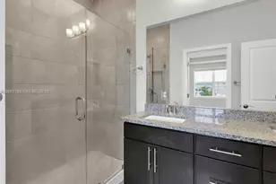 1240 Eucalyptus Dr, Hollywood, FL 33021 - Photo 13