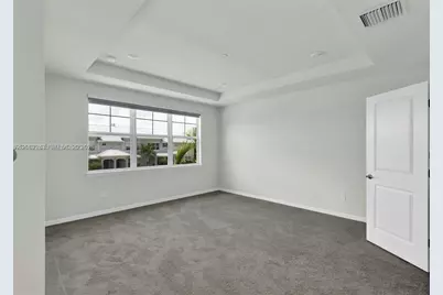 1240 Eucalyptus Dr #2, Hollywood, FL 33021 - Photo 11