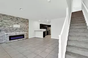 1240 Eucalyptus Dr, Hollywood, FL 33021 - Photo 5