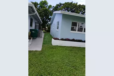 4502 NW 46 St, Tamarac, FL 33319 - Photo 3