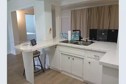 4502 NW 46 St, Tamarac, FL 33319 - Photo 13
