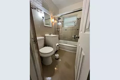 13301 NW Miami Ct, Miami, FL 33168 - Photo 27