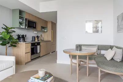 159 NE 6th St #3808, Miami, FL 33132 - Photo 9