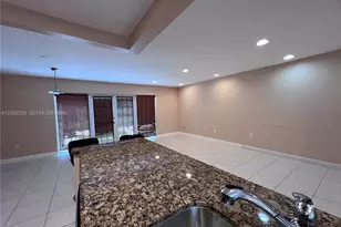 2750 N 34th Ave, Hollywood, FL 33021 - Photo 11