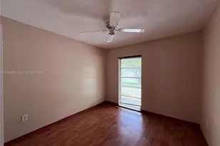 2750 N 34th Ave, Hollywood, FL 33021 - Photo 23