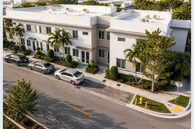 6472 NW 103rd Pl, Doral, FL 33178 - Photo 43