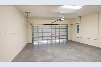 8890 W 33rd Ave, Hialeah, FL 33018 - Photo 33