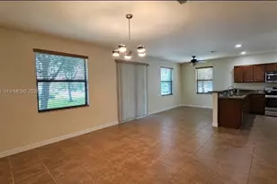 8890 W 33rd Ave, Hialeah, FL 33018 - Photo 11