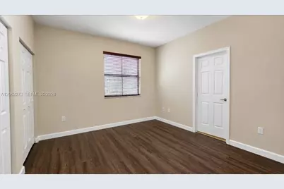 8890 W 33rd Ave, Hialeah, FL 33018 - Photo 27