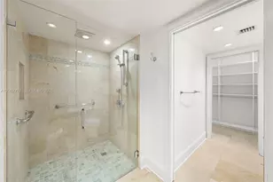 600 Grapetree Dr, Key Biscayne, FL 33149 - Photo 23